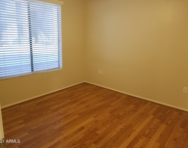 3848 N 3rd Avenue - Photo Thumbnail 6