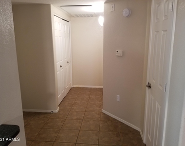 3848 N 3rd Avenue - Photo Thumbnail 9