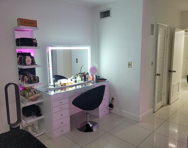 19370 Collins Avenue - Photo Thumbnail 15