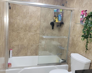 19370 Collins Avenue - Photo Thumbnail 12
