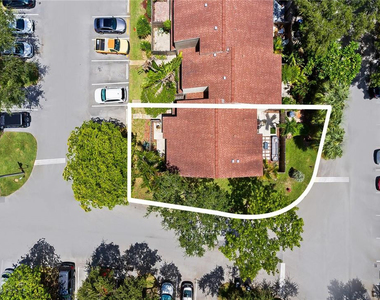 324 City View Drive - Photo Thumbnail 1