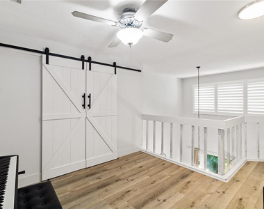 324 City View Drive - Photo Thumbnail 15
