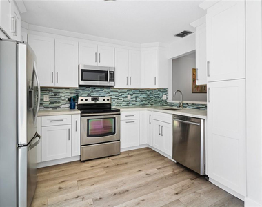 324 City View Drive - Photo Thumbnail 8