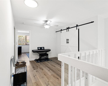 324 City View Drive - Photo Thumbnail 14