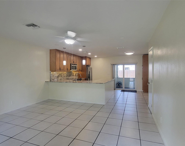 1601 Sw 1 Terrace - Photo Thumbnail 4