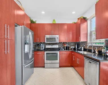 5018 Starblaze Drive - Photo Thumbnail 19