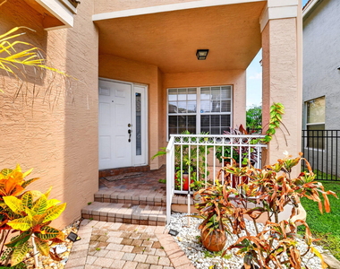 5018 Starblaze Drive - Photo Thumbnail 4