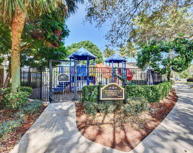 5018 Starblaze Drive - Photo Thumbnail 89