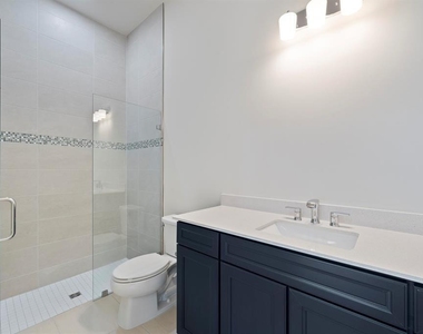818 Se Courances Drive - Photo Thumbnail 27