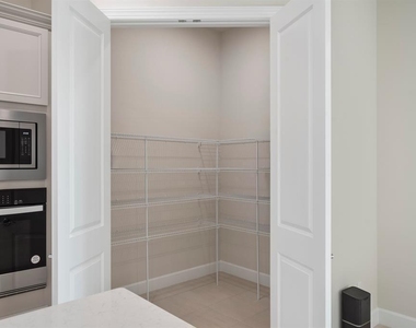 818 Se Courances Drive - Photo Thumbnail 15
