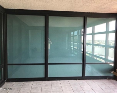 4808 N 24th Street - Photo Thumbnail 11