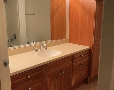 4808 N 24th Street - Photo Thumbnail 9