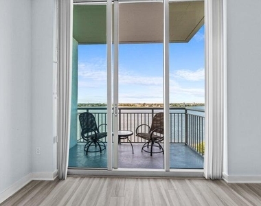 300 S Australian Avenue - Photo Thumbnail 14