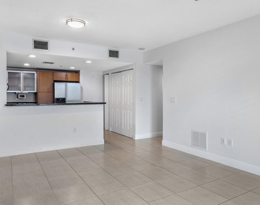 610 Clematis Street - Photo Thumbnail 6