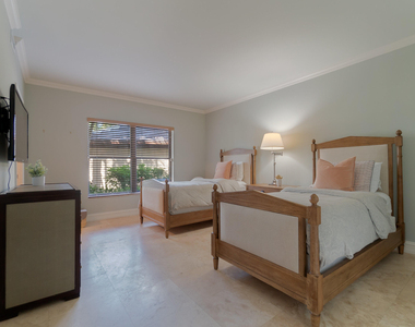 13400 Polo Road W - Photo Thumbnail 13