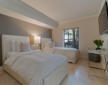 13400 Polo Road W - Photo Thumbnail 17
