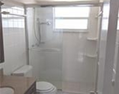2555 Ne 11th Street - Photo Thumbnail 12