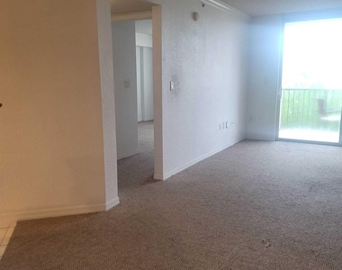 1801 N Flagler Drive - Photo Thumbnail 19