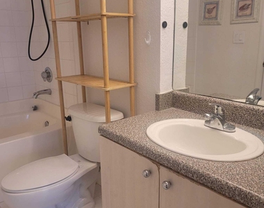 1801 N Flagler Drive - Photo Thumbnail 4