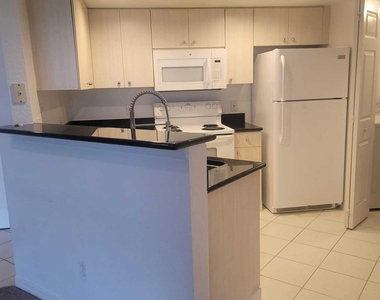 1801 N Flagler Drive - Photo Thumbnail 18
