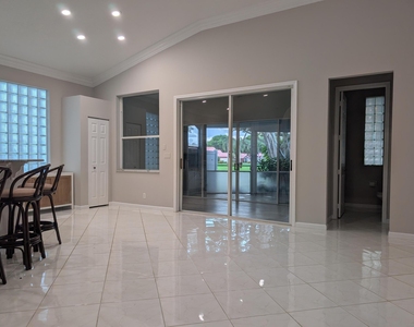 7628 Eagle Point Drive - Photo Thumbnail 30