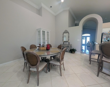 7628 Eagle Point Drive - Photo Thumbnail 6
