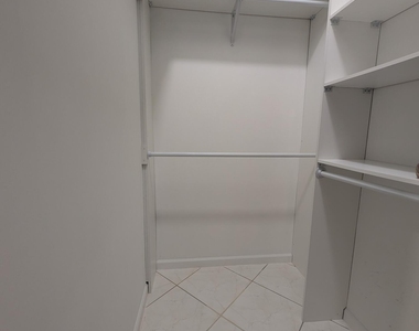 7628 Eagle Point Drive - Photo Thumbnail 32