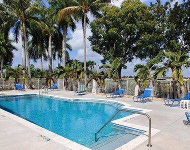 7628 Eagle Point Drive - Photo Thumbnail 27