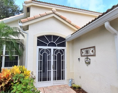 7628 Eagle Point Drive - Photo Thumbnail 3