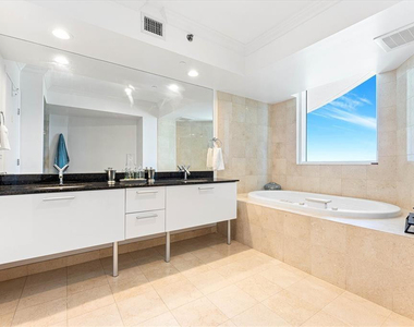 17201 Collins Avenue - Photo Thumbnail 22