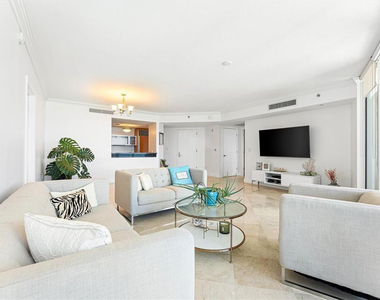 17201 Collins Avenue - Photo Thumbnail 5