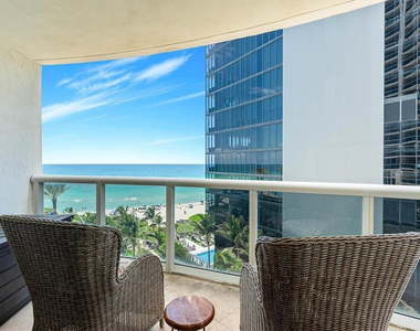 17201 Collins Avenue - Photo Thumbnail 19