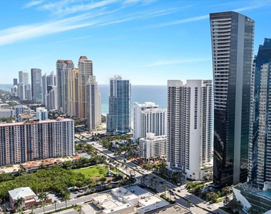 17201 Collins Avenue - Photo Thumbnail 29