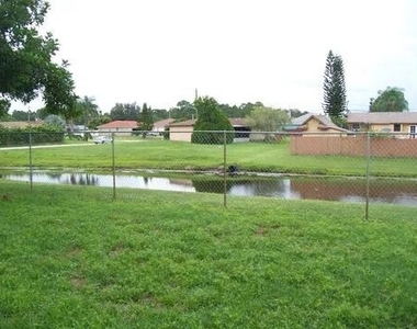 1698 Sw Flint Street - Photo Thumbnail 2