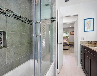 4450 Ne 23rd Avenue - Photo Thumbnail 19