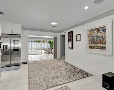 4450 Ne 23rd Avenue - Photo Thumbnail 10