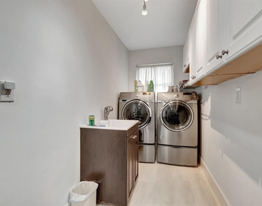 4450 Ne 23rd Avenue - Photo Thumbnail 24