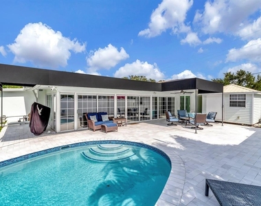 4450 Ne 23rd Avenue - Photo Thumbnail 29