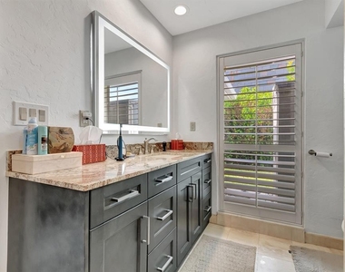 4450 Ne 23rd Avenue - Photo Thumbnail 18
