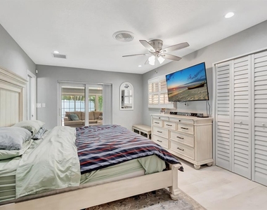 4450 Ne 23rd Avenue - Photo Thumbnail 17