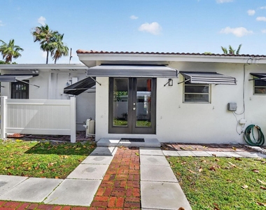 456 Ne 28th Terrace - Photo Thumbnail 19