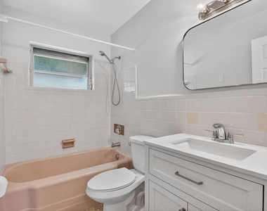 456 Ne 28th Terrace - Photo Thumbnail 17