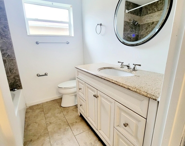 2021 Nw 64th Avenue - Photo Thumbnail 16