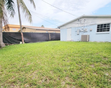 2021 Nw 64th Avenue - Photo Thumbnail 24