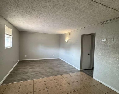 5141 Shenandoah Avenue - Photo Thumbnail 1