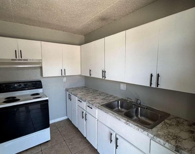 5141 Shenandoah Avenue - Photo Thumbnail 2