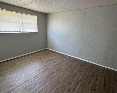 5141 Shenandoah Avenue - Photo Thumbnail 6