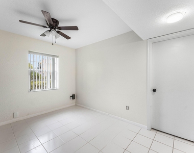 170 Waterside Drive - Photo Thumbnail 14