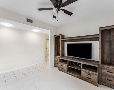 170 Waterside Drive - Photo Thumbnail 13
