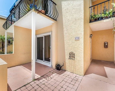 170 Waterside Drive - Photo Thumbnail 10
